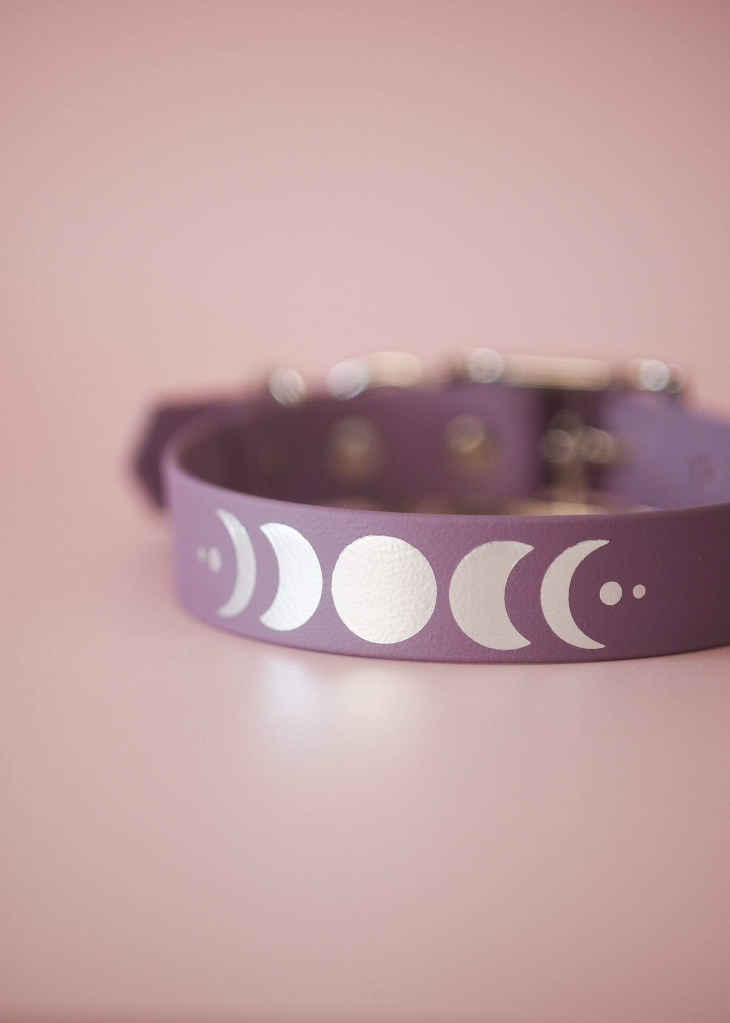 DYO Luna - Foil Embossed Explorer Collar