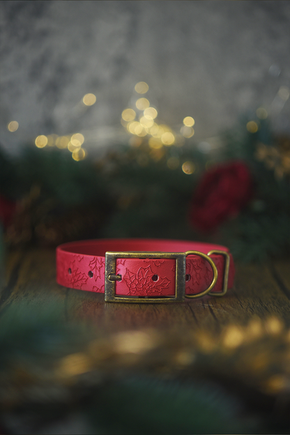 Holly Bush - Embossed Explorer Collar