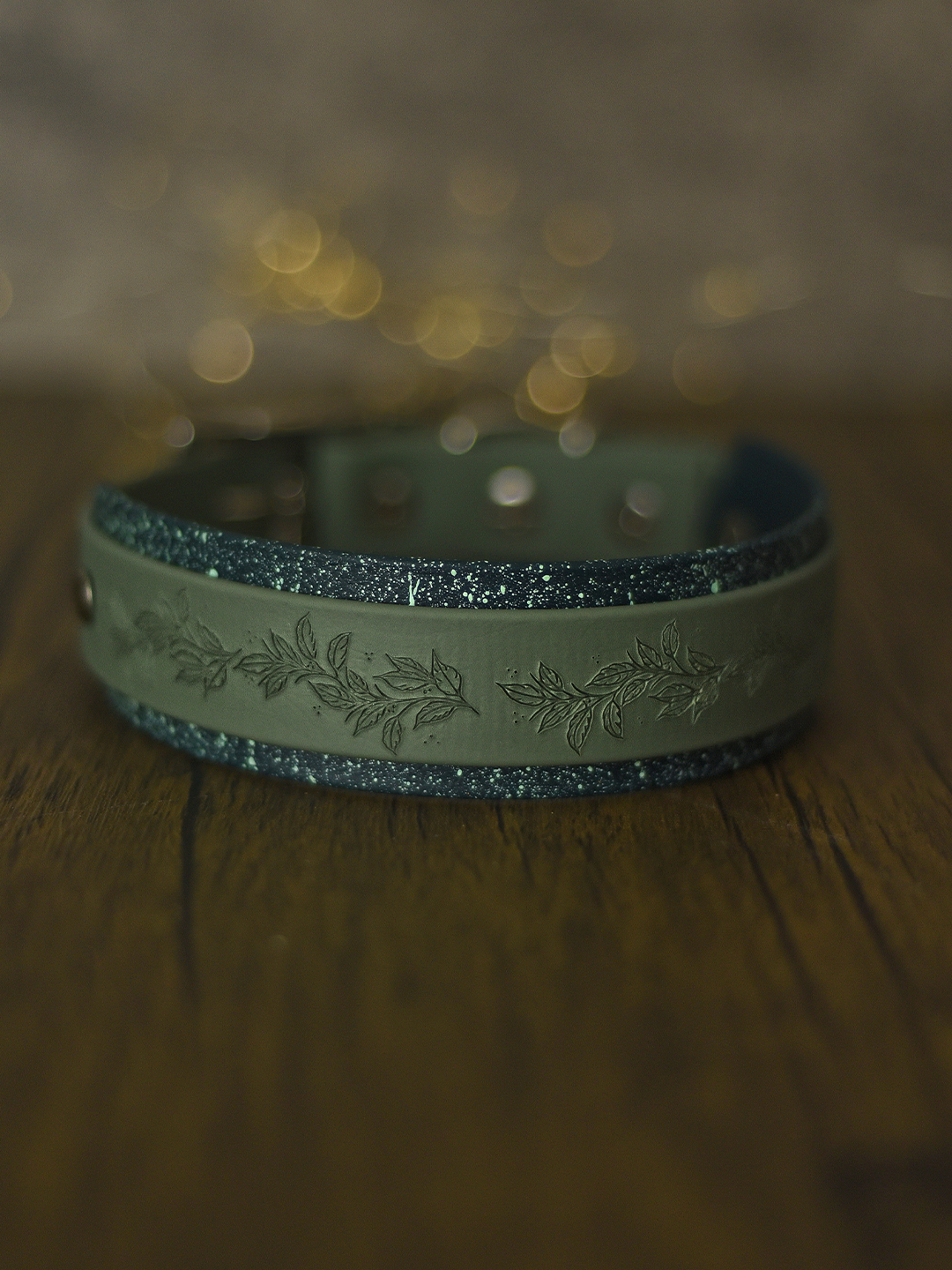 Woodland Charm (Moss) - Embossed Hound Collar
