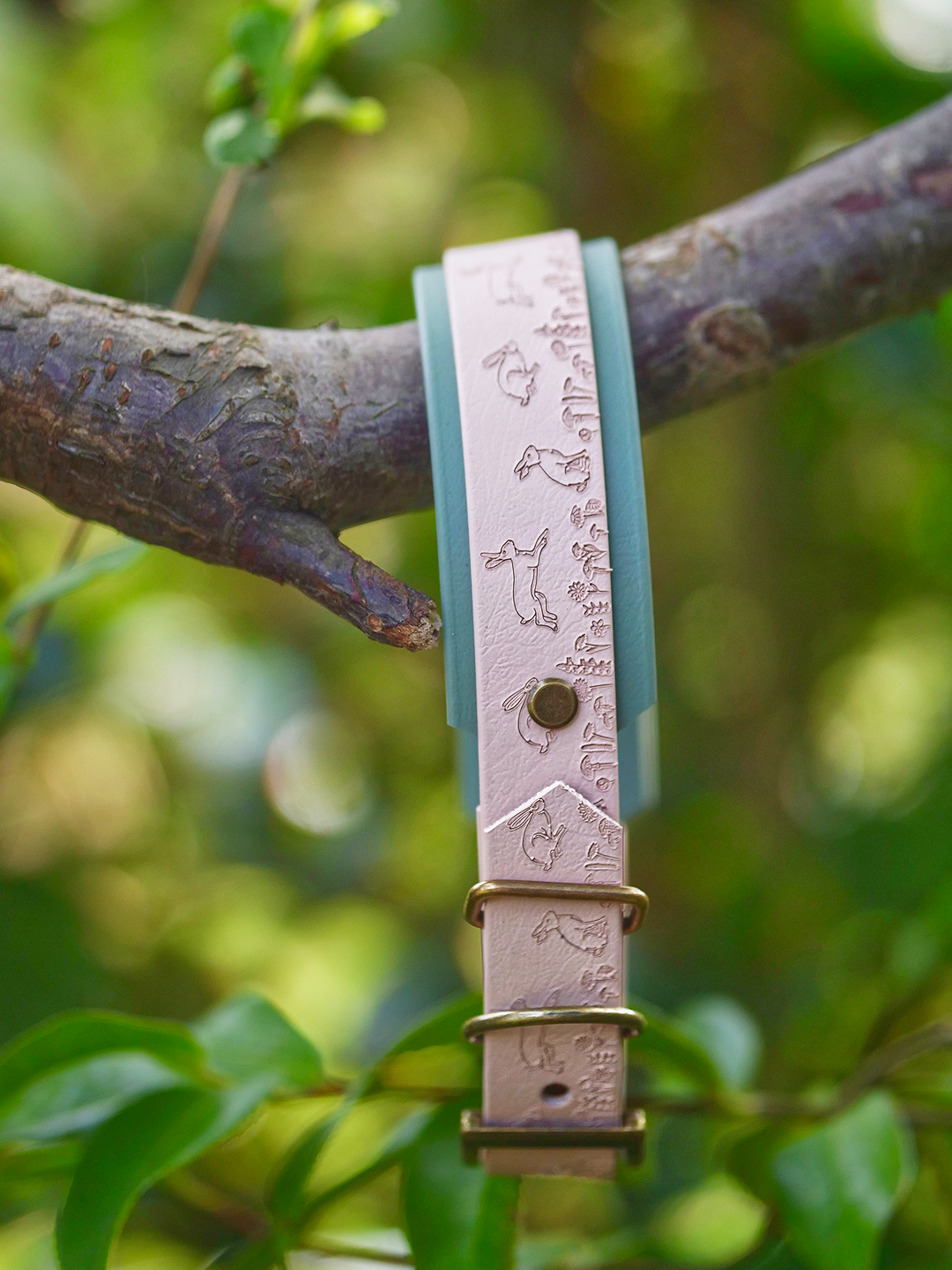 Wild Hare (Moss) - Embossed Hound Collar